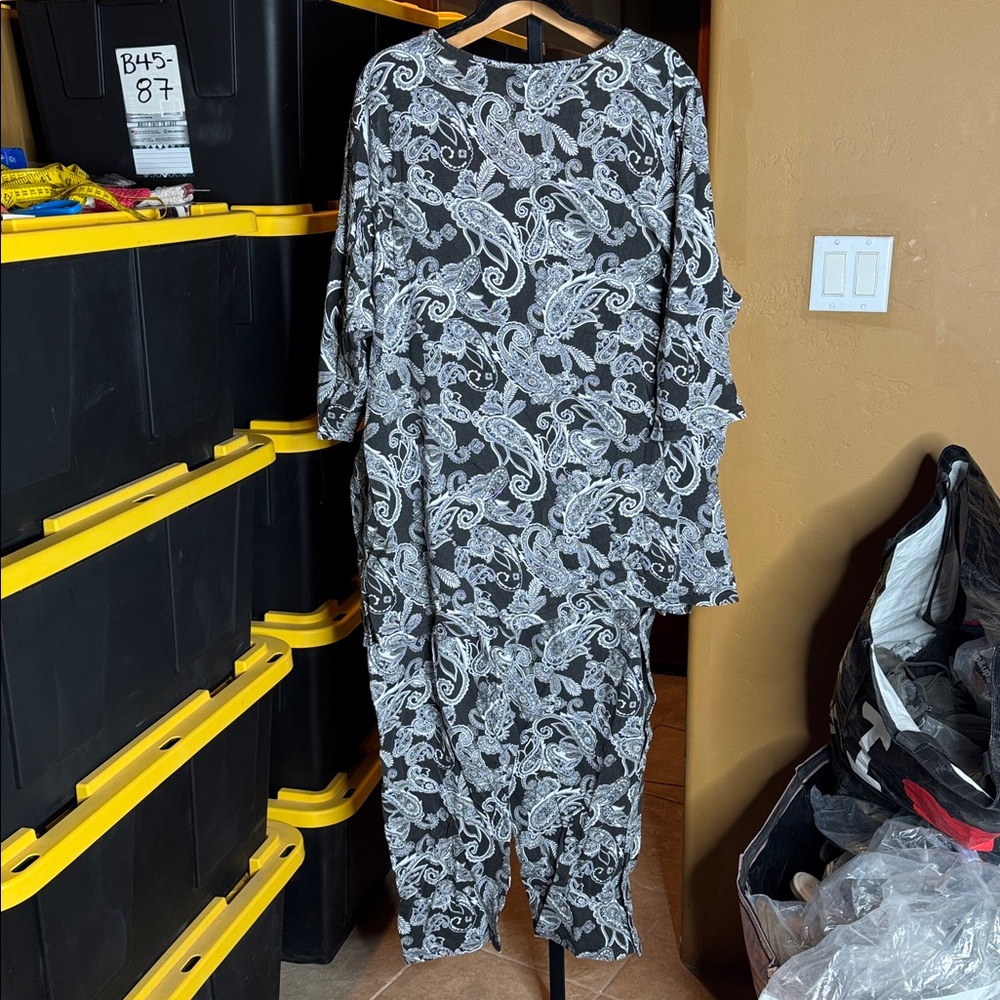Roaman's Black Paisley 3/4 Sleeve Henley & Pant Set Size 3X (Fits 30W/32W) - Picture 7 of 9